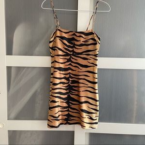 Réalisation Par the Christy Tiger Dress